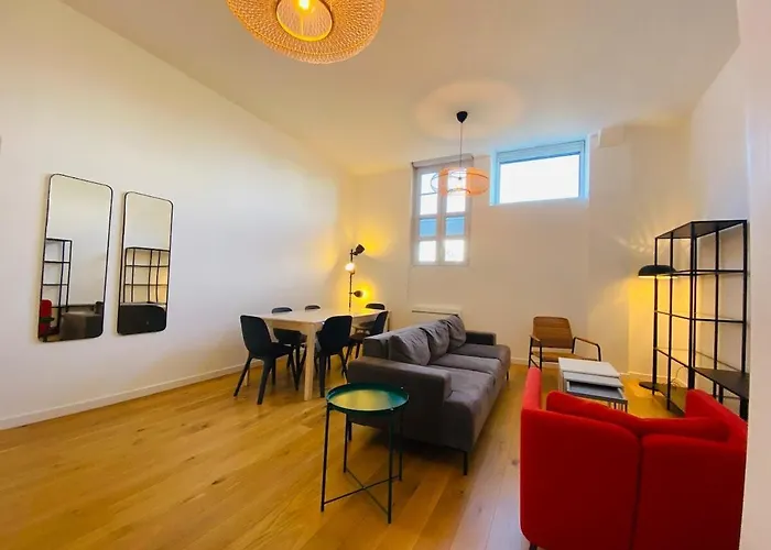 Casa : L'eclat Du Roi Rene Apartament Angers